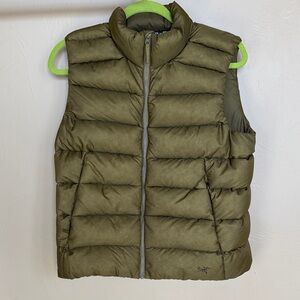 Arcteryx Women Seyla Down Vest - medium